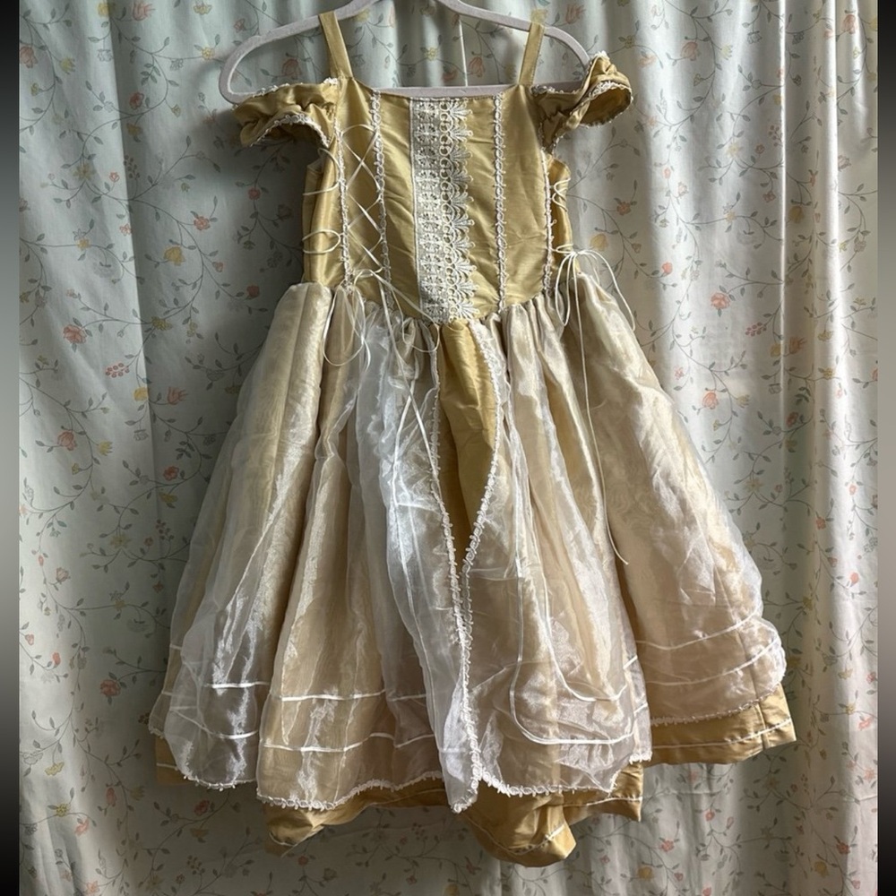 Girl dress size 8